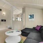 Two-bedroom In Vakantiehuis Logstor