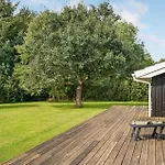 Vakantiehuis Two-bedroom In Logstor